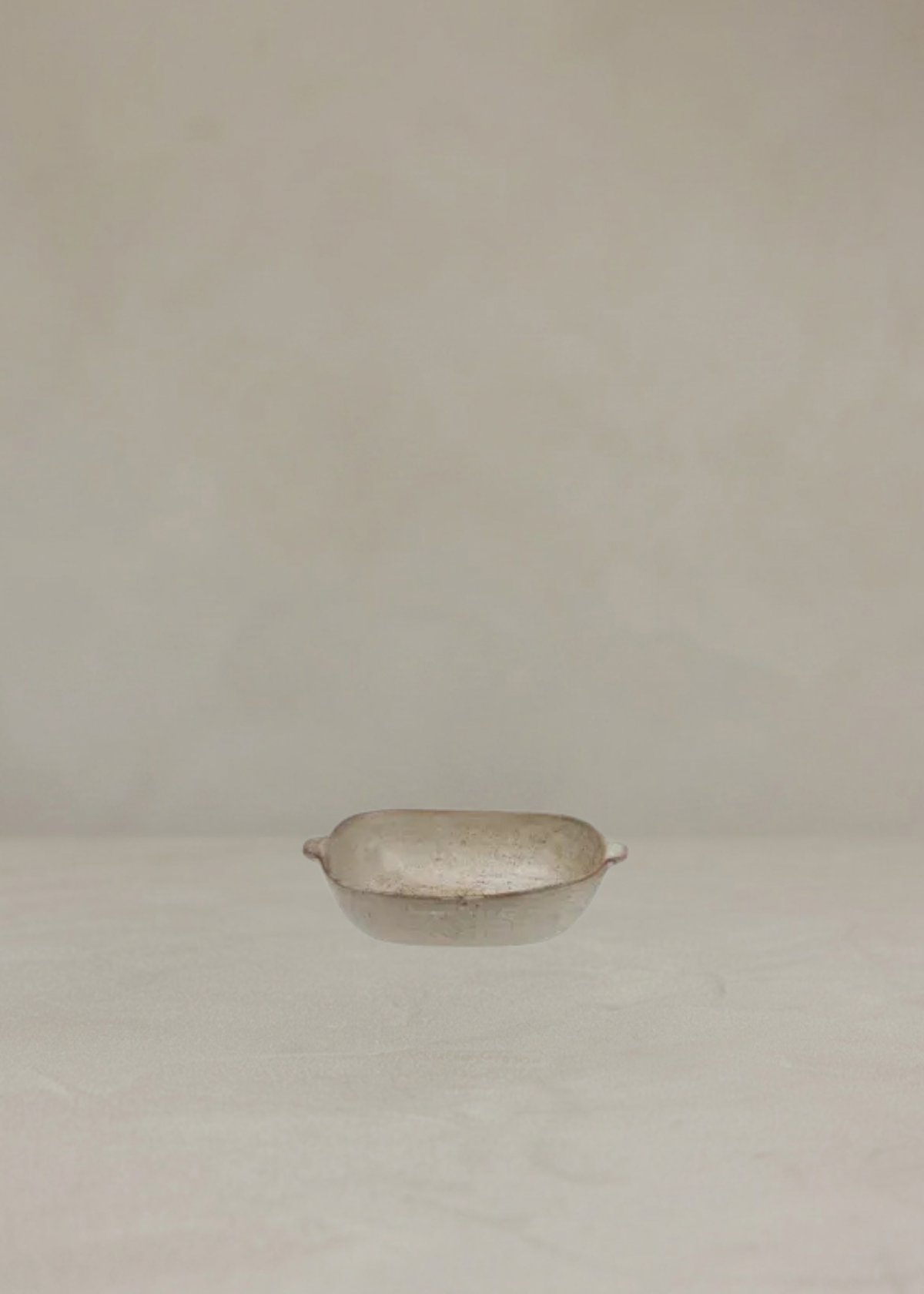 Francis Dish | Umber