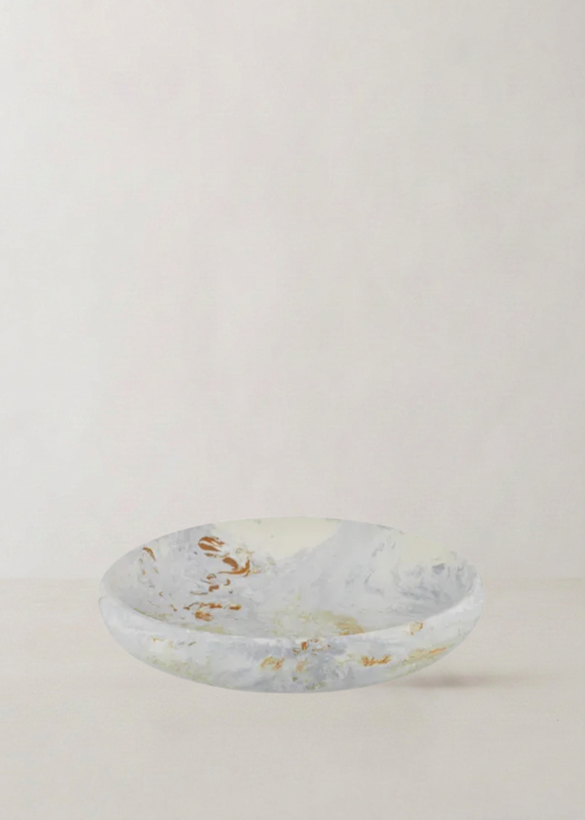 Aura Resin Shallow Bowl