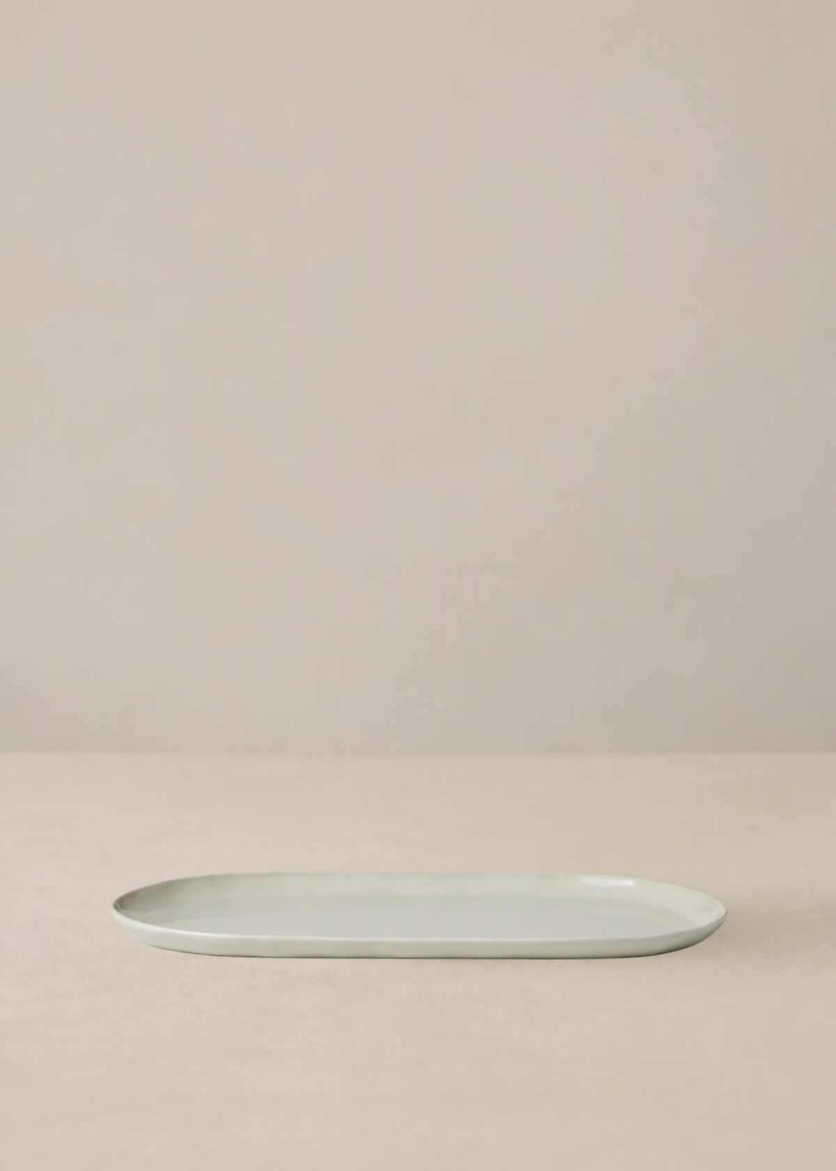 Cloud Oval Plate L | Dove Grey