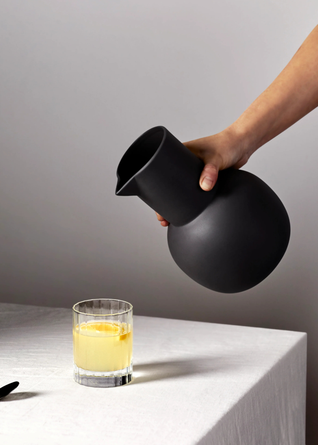 Yala Jug L | Charcoal